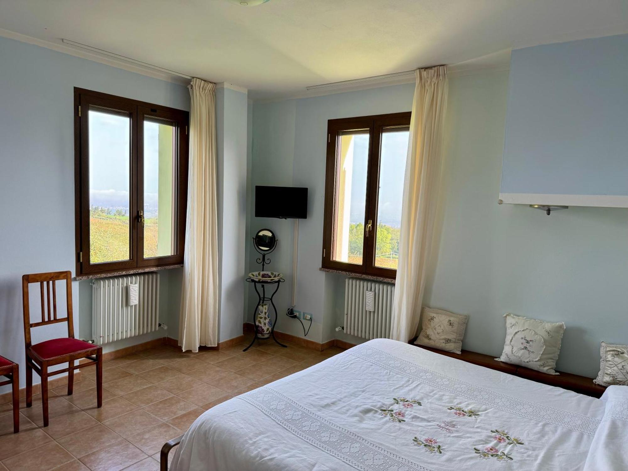 Bed and Breakfast R&B Del Monte Forlì Esterno foto